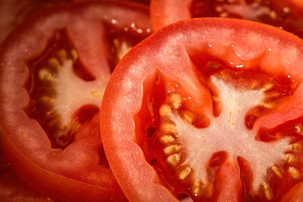 Prenez de la tomate tôt le matin