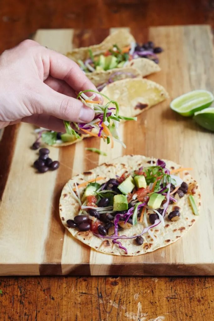Tacos aux haricots noirs en moins de 10 minutes 