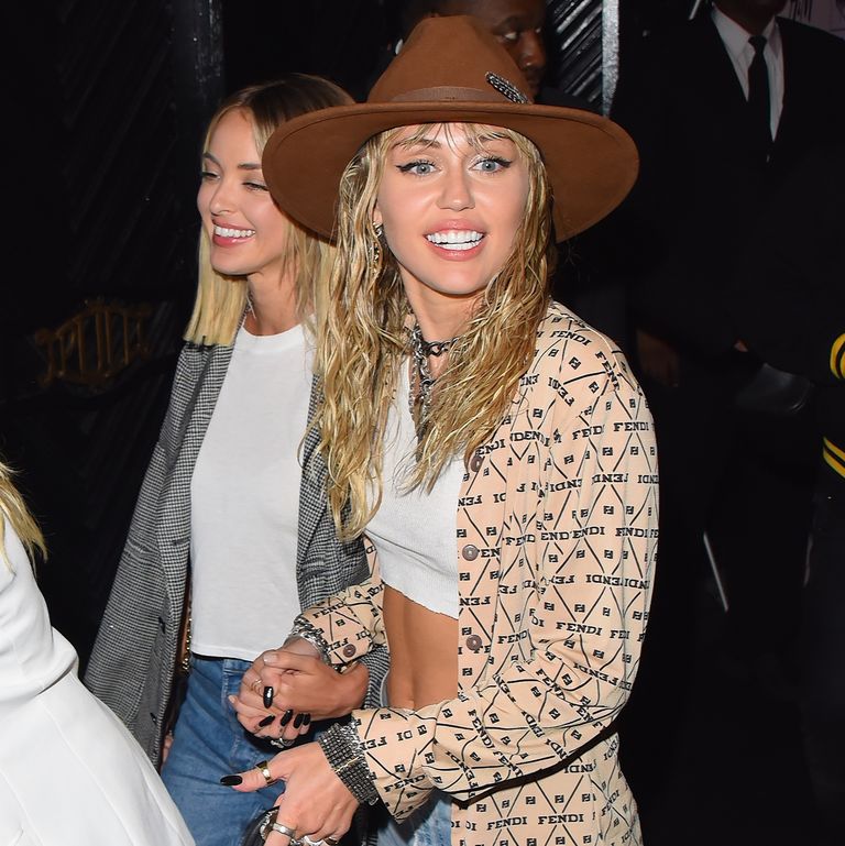 Miley Cyrus et Kaitlynn carter vivraient ensemble