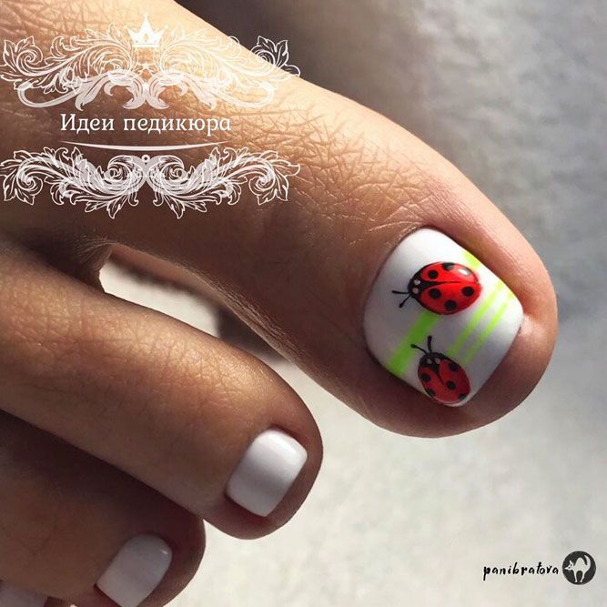 Design dinsectes mignons Ongles dorteils 2 French manucure