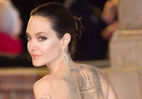 Angelina Jolie tatouage stars tatouages