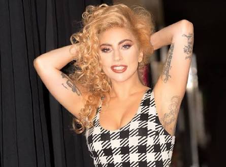 Lady Gaga tatouage stars tatouages