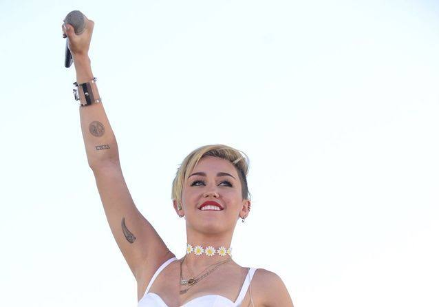 Miley Cyrus tatouages star tatouages
