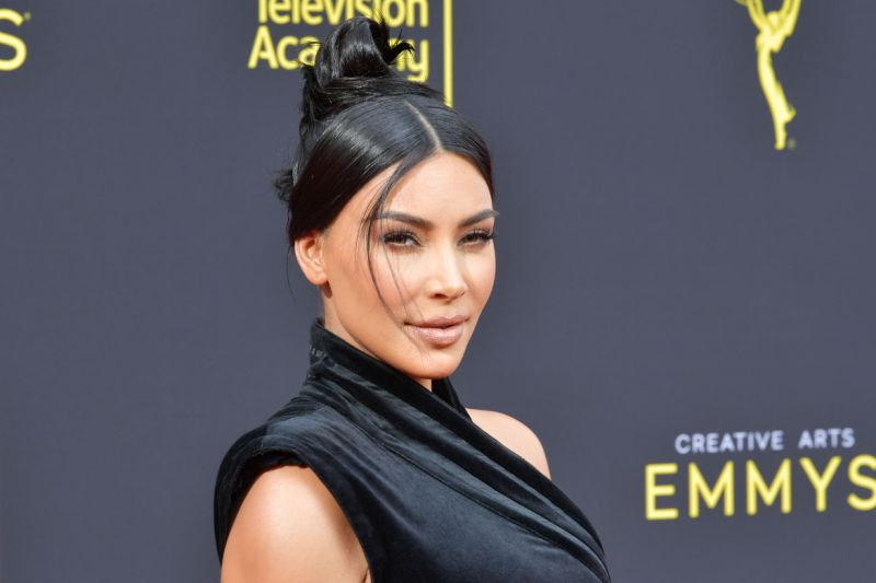 kim-kardashian-fait-face-aux-accusations-lancées-contre-elle-et-sa-famille
