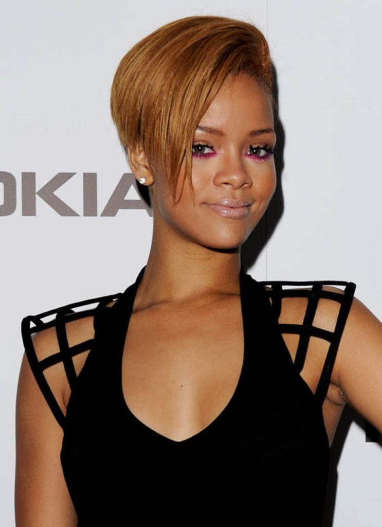 16 2 évolution capillaire Rihanna