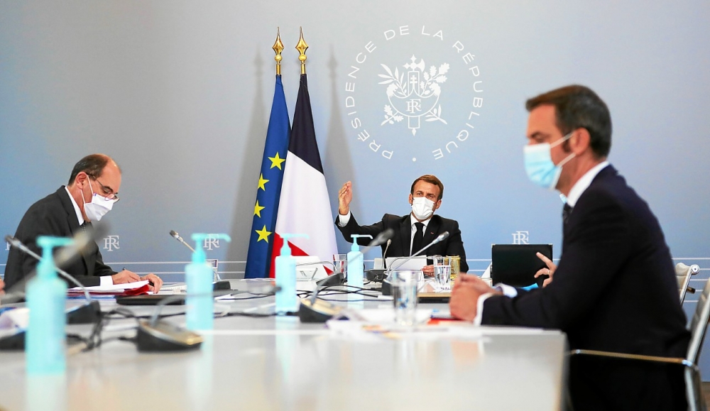 Emmanuel Macron lors du conseil de défense ce Vendredi