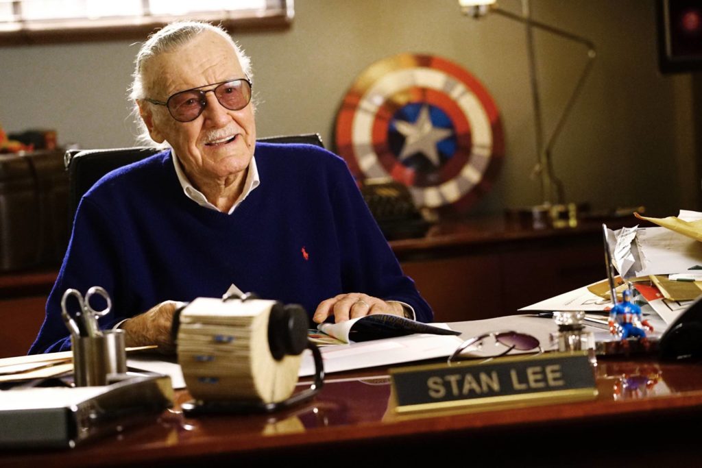 Stan Lee dans son bureau