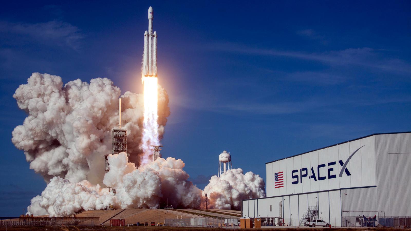 SpaceX tente une nouvelle fois le lancement d'un prototype pour la future fusée Starship, sans succès.
