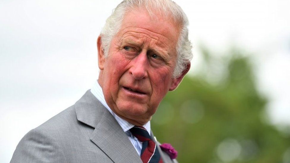 Le Prince Charles risque de changer de nom à cause d'une malediction 