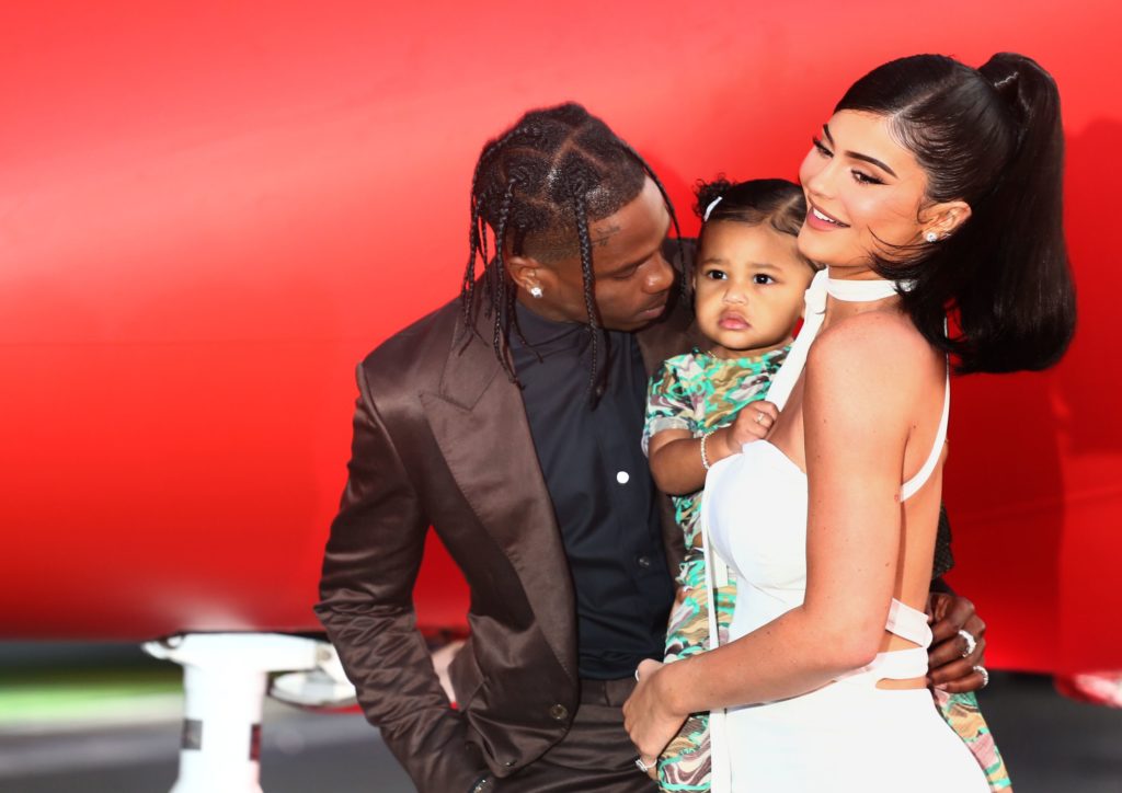 Kylie Jenner et Travis Scott révèlent le surprenant prénom donné à leur petit garçon