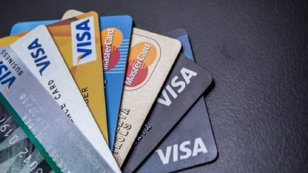 Voyage à l'étranger : Comment suis-je assuré avec ma carte bancaire ?

